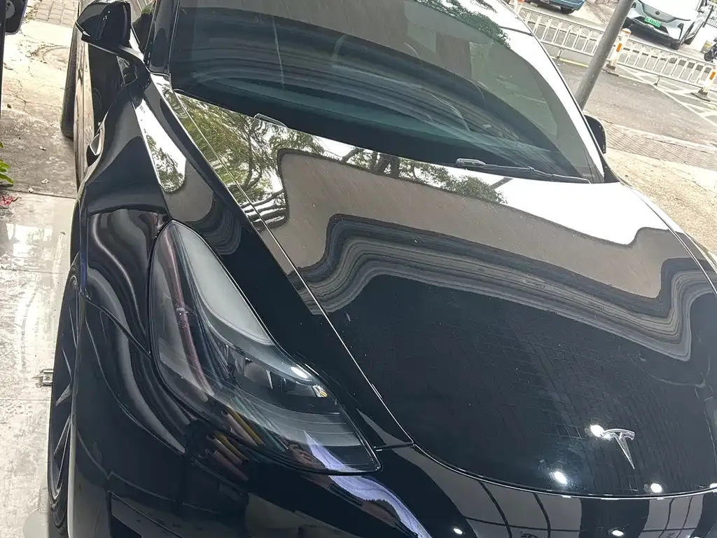 Tesla Model 3 — фото 4
