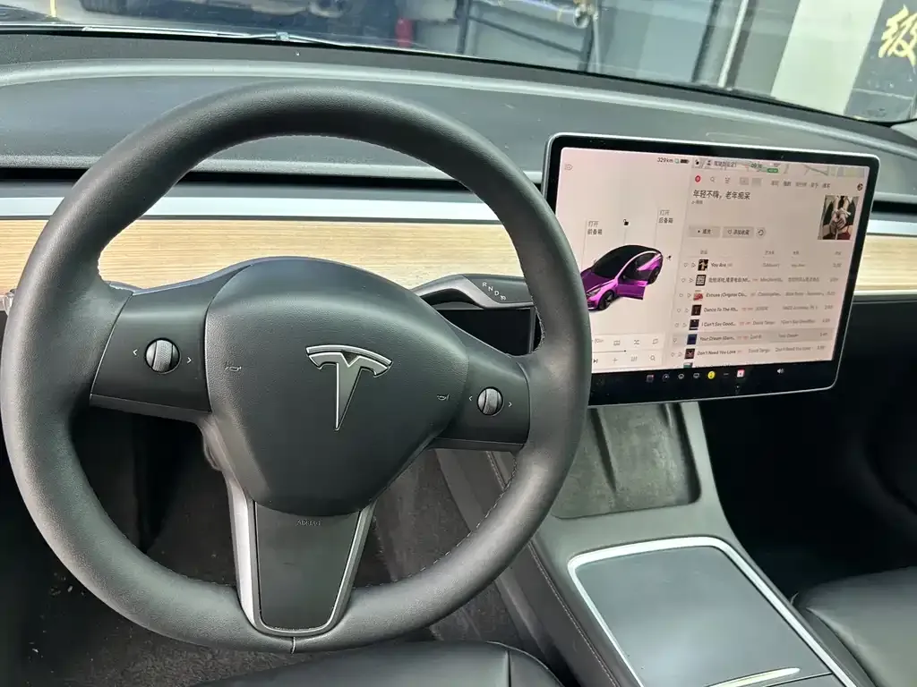 Tesla Model 3 — фото 5