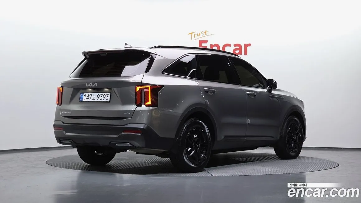 Kia Sorento — фото 10