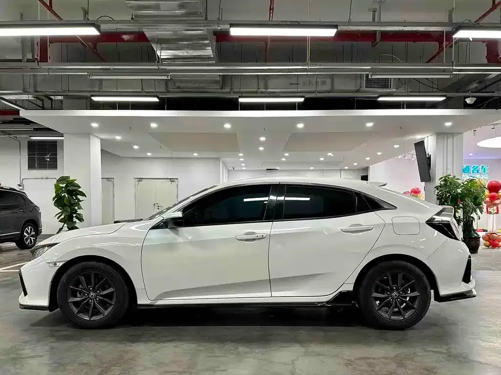 Honda Civic — фото 10