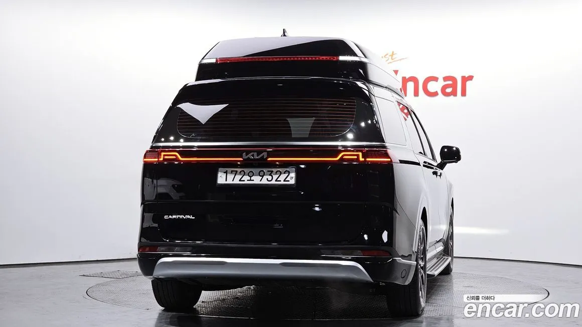 Kia Carnival — фото 10