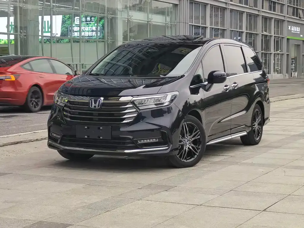 Honda Odyssey — фото 1
