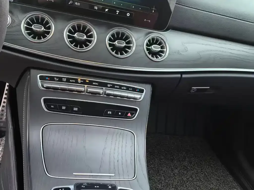 Mercedes-Benz E-Class (Import) 2022 из CN, фото 2