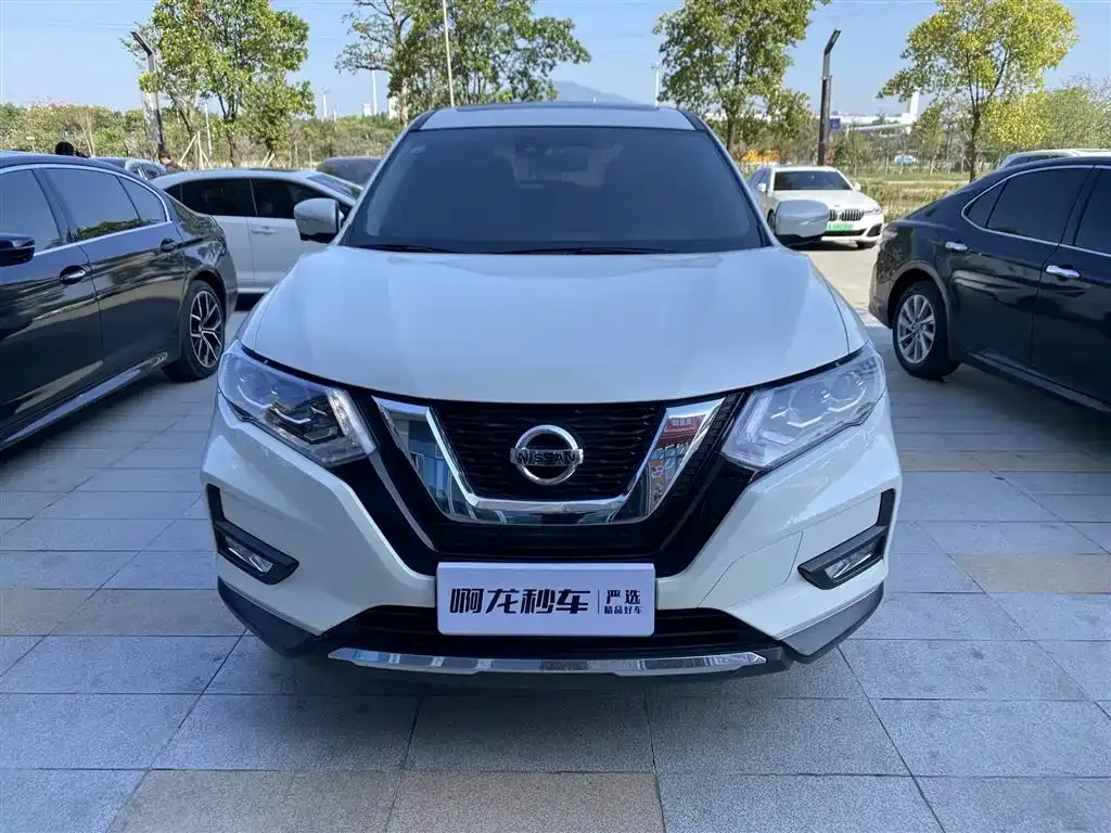 Nissan X-Trail — фото 4