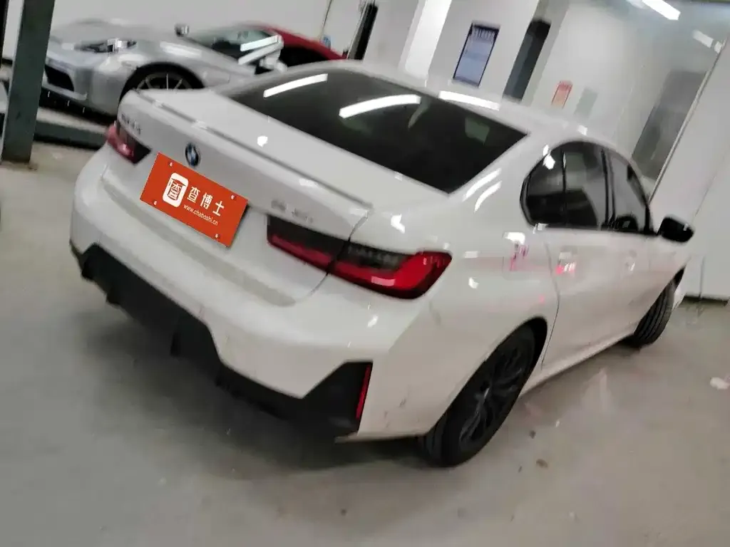 BMW 3 Series 2025 из CN, фото 2