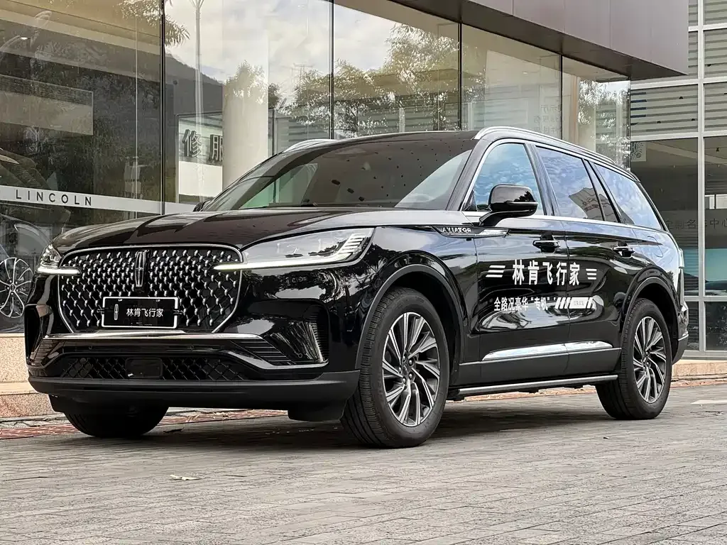 Lincoln Aviator 2025 из CN, фото 1
