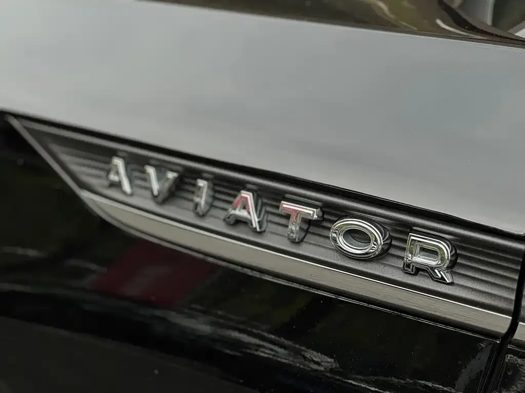 Lincoln Aviator 2025 из CN, фото 2