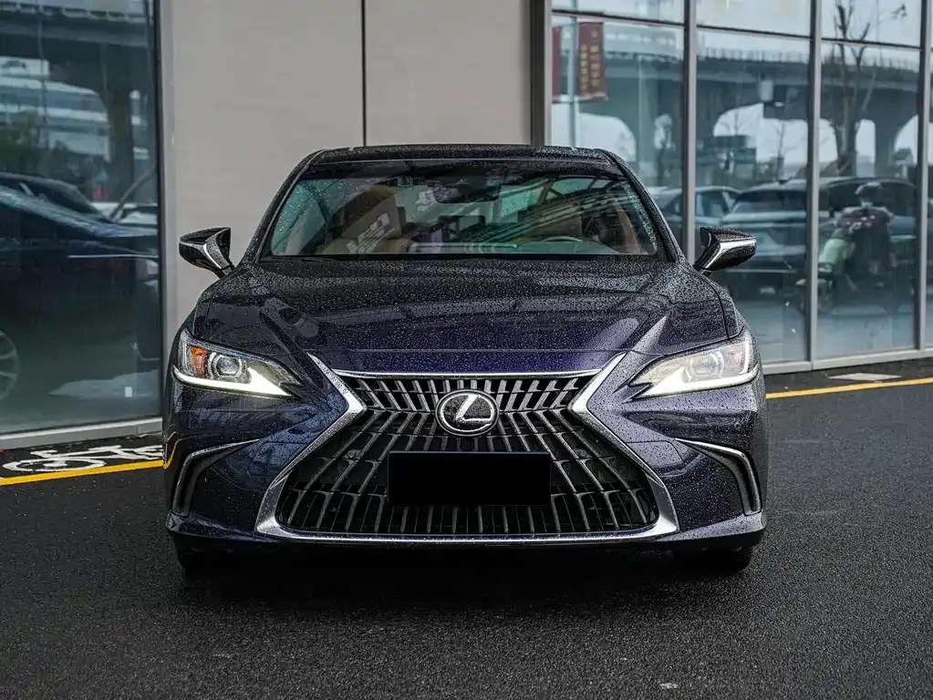 Lexus ES — фото 5