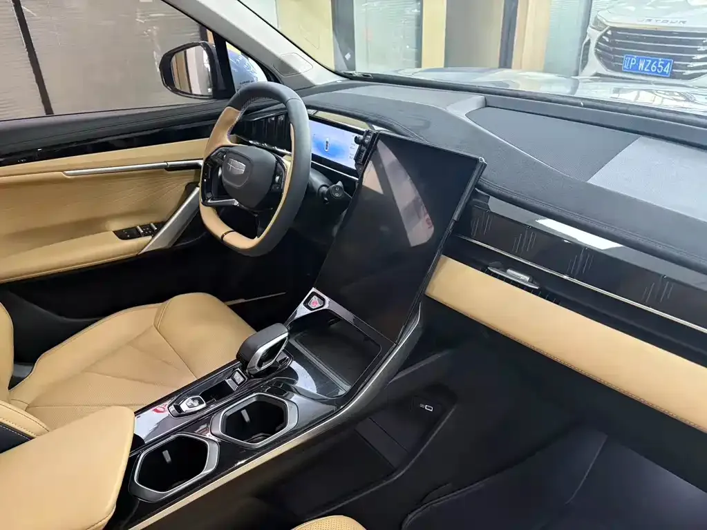 Geely Boyue L 2023 из CN, фото 5