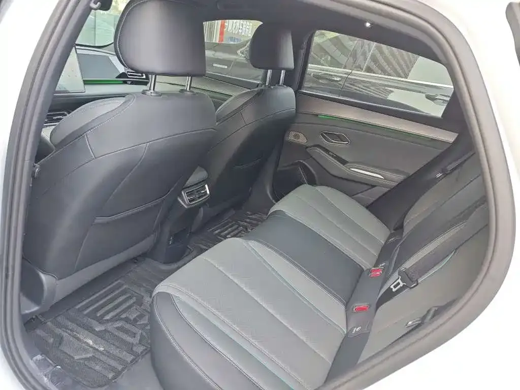 BYD Qin L 2024 из CN, фото 2