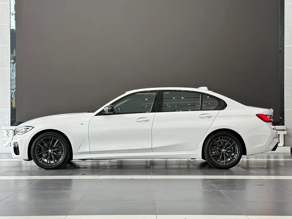 BMW 3 Series — фото 5