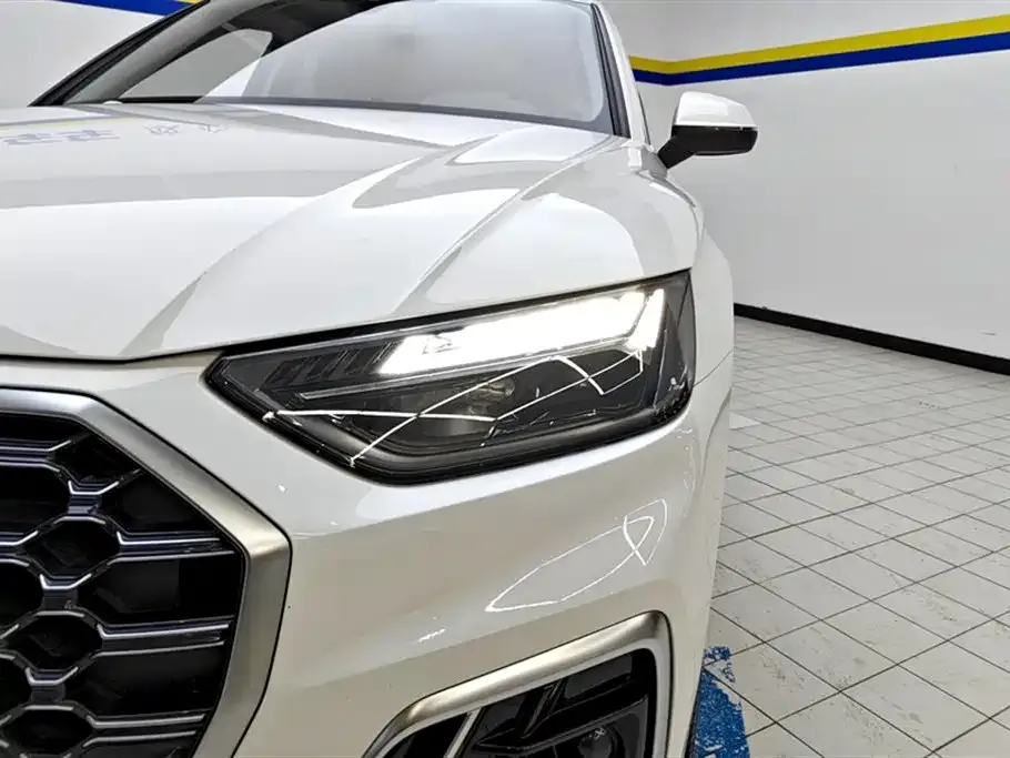 Audi Q5L 2021 из CN, фото 3