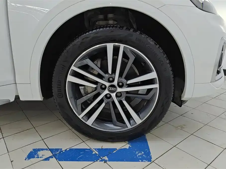 Audi Q5L 2021 из CN, фото 4