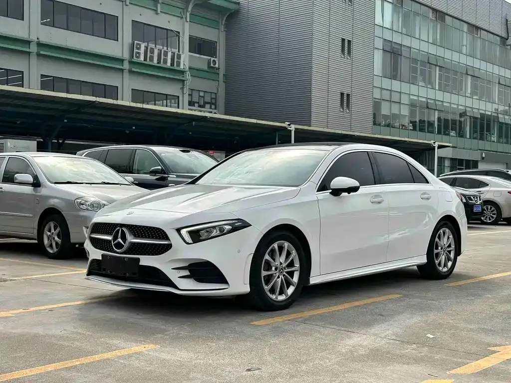 Mercedes-Benz A-Class — фото 1