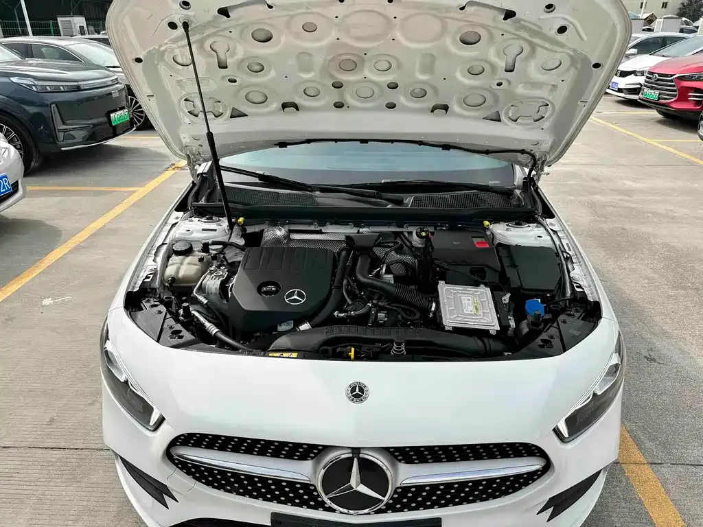 Mercedes-Benz A-Class — фото 10