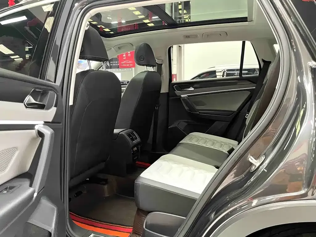 Volkswagen Tayron 2023 из CN, фото 9