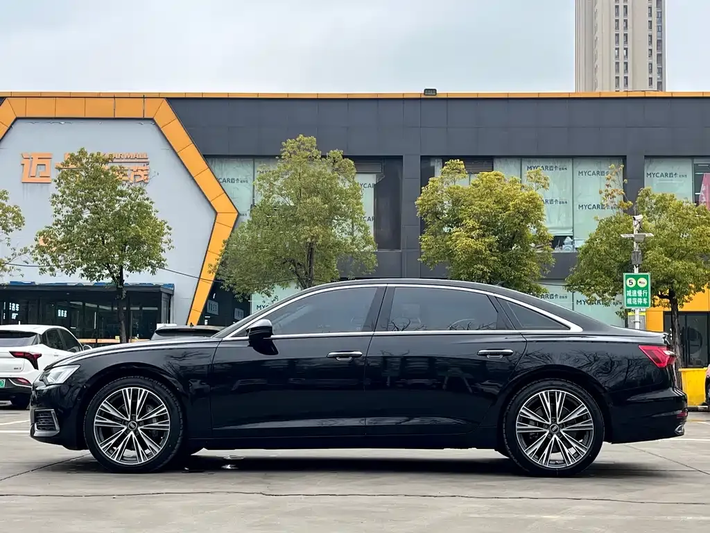 Audi A6L 2022 из CN, фото 7