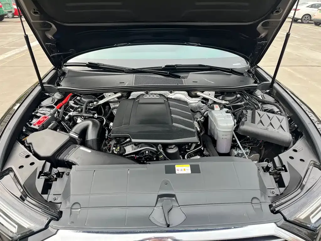 Audi A6L 2022 из CN, фото 8
