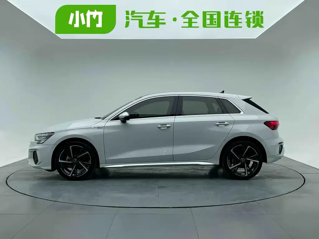 Audi A3 2022 из CN, фото 3