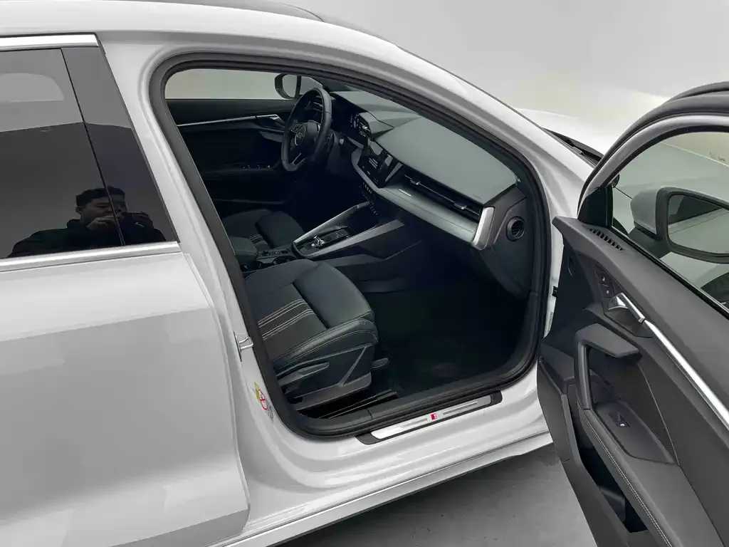 Audi A3 2022 из CN, фото 7
