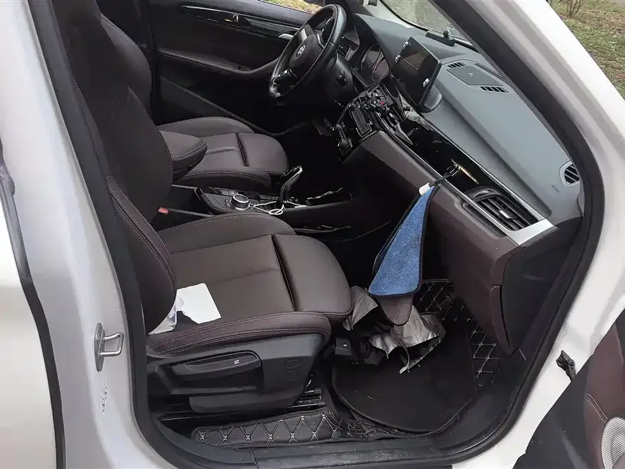 BMW X1 2023 из CN, фото 2