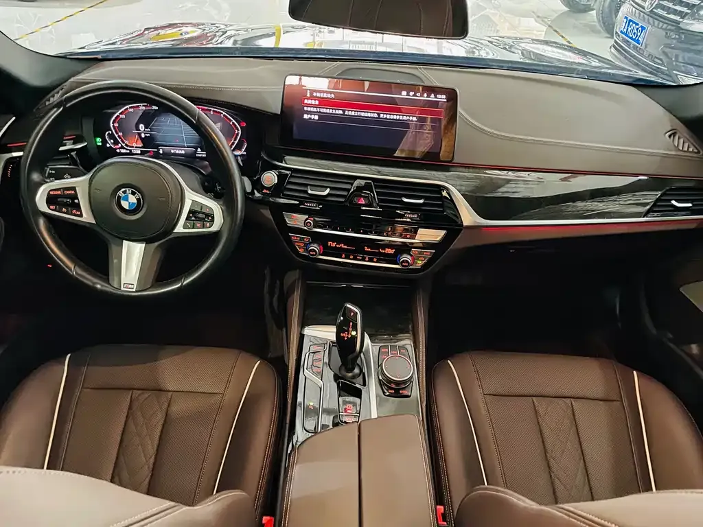 BMW 5 Series — фото 2