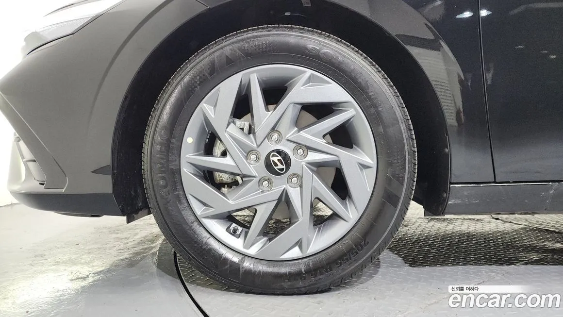 Hyundai AVANTE — фото 10