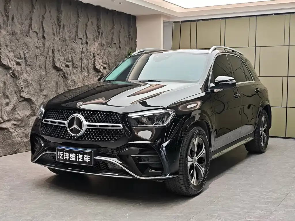 Mercedes-Benz GLE — фото 1