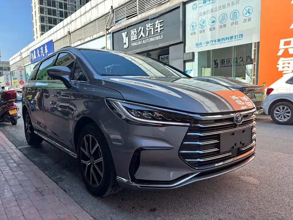 BYD MAX New Energy — фото 8