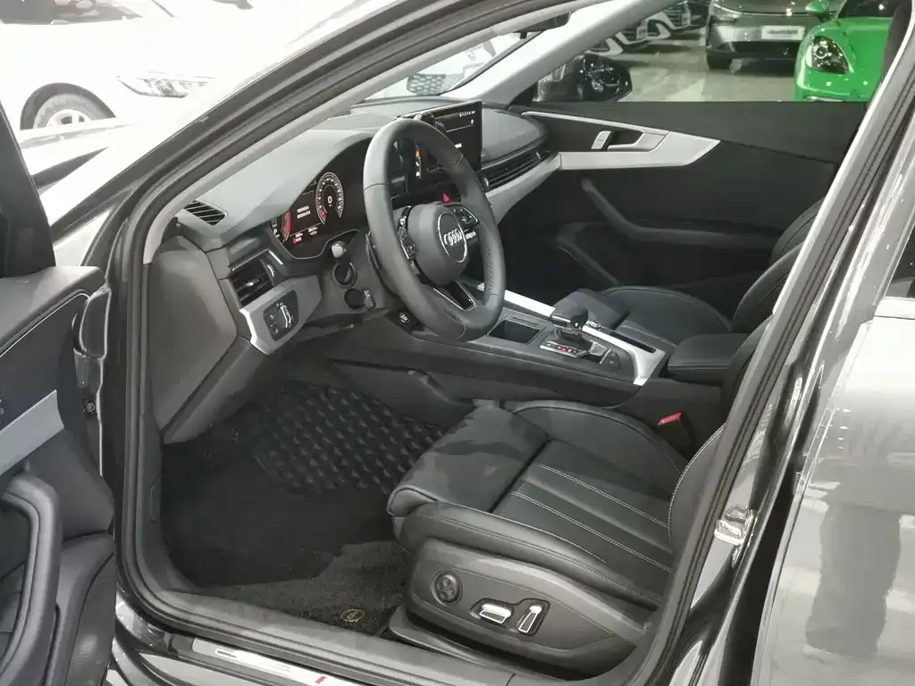 Audi A4L 2025 из CN, фото 3