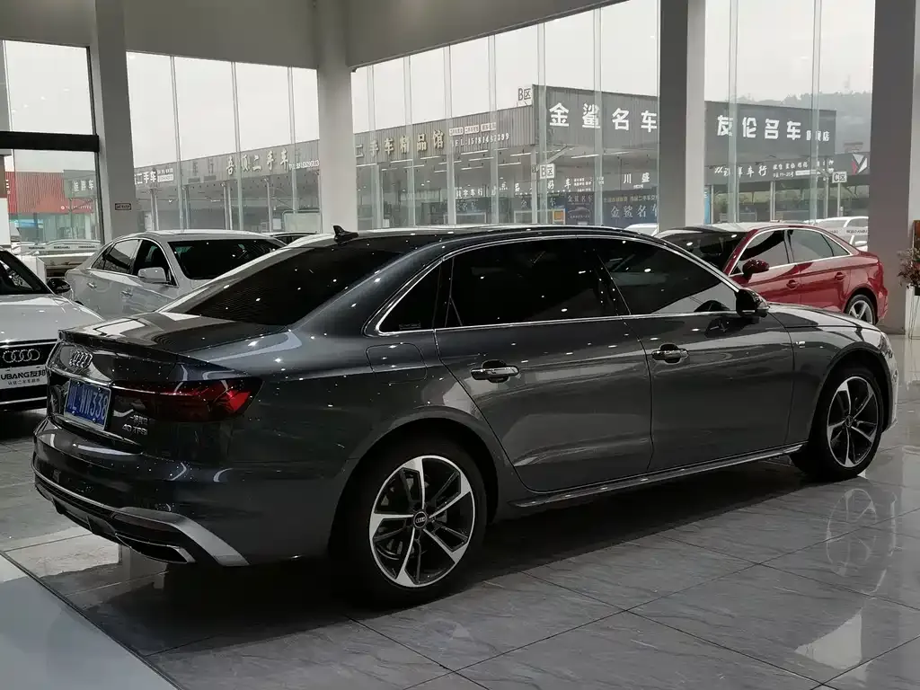 Audi A4L 2025 из CN, фото 10