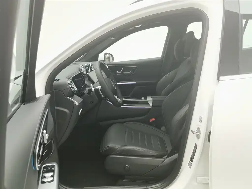 Mercedes-Benz GLC 2023 из CN, фото 6