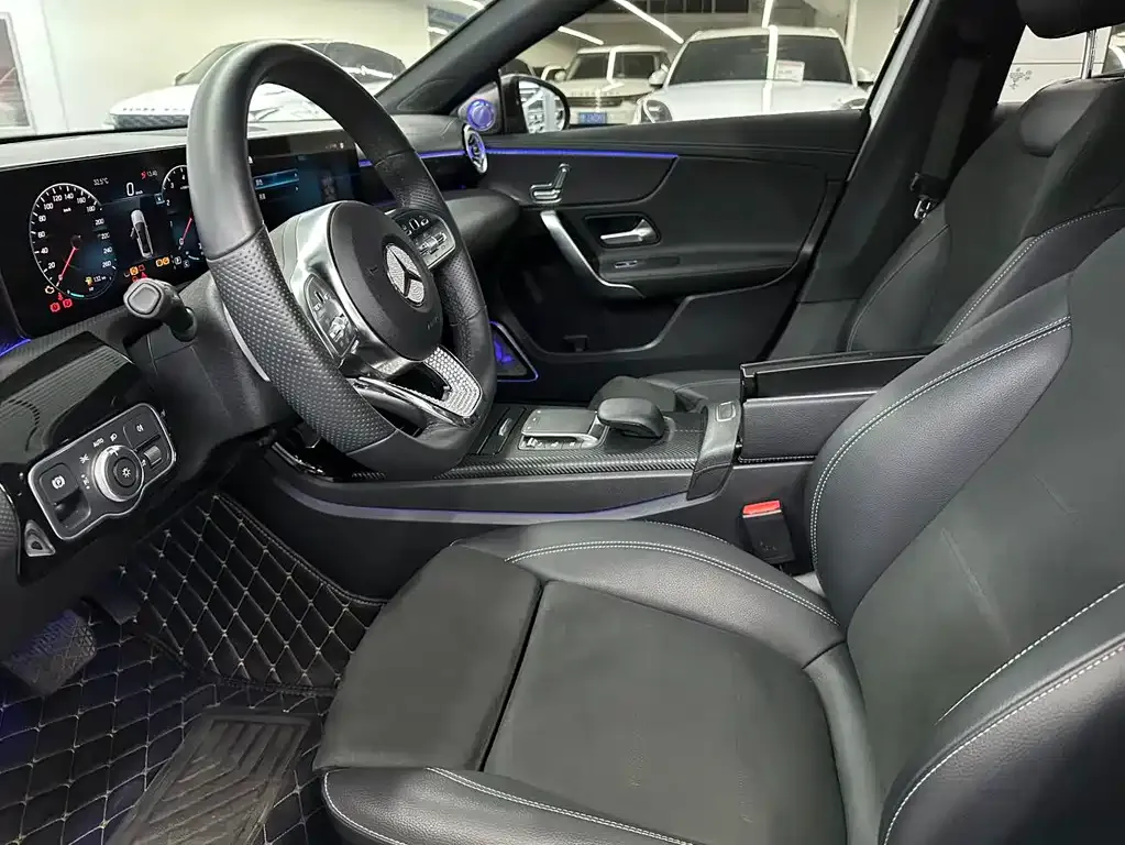 Mercedes-Benz A-Class 2023 из CN, фото 4