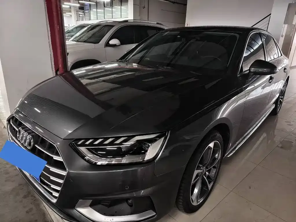 Audi A4L 2021 из CN, фото 1