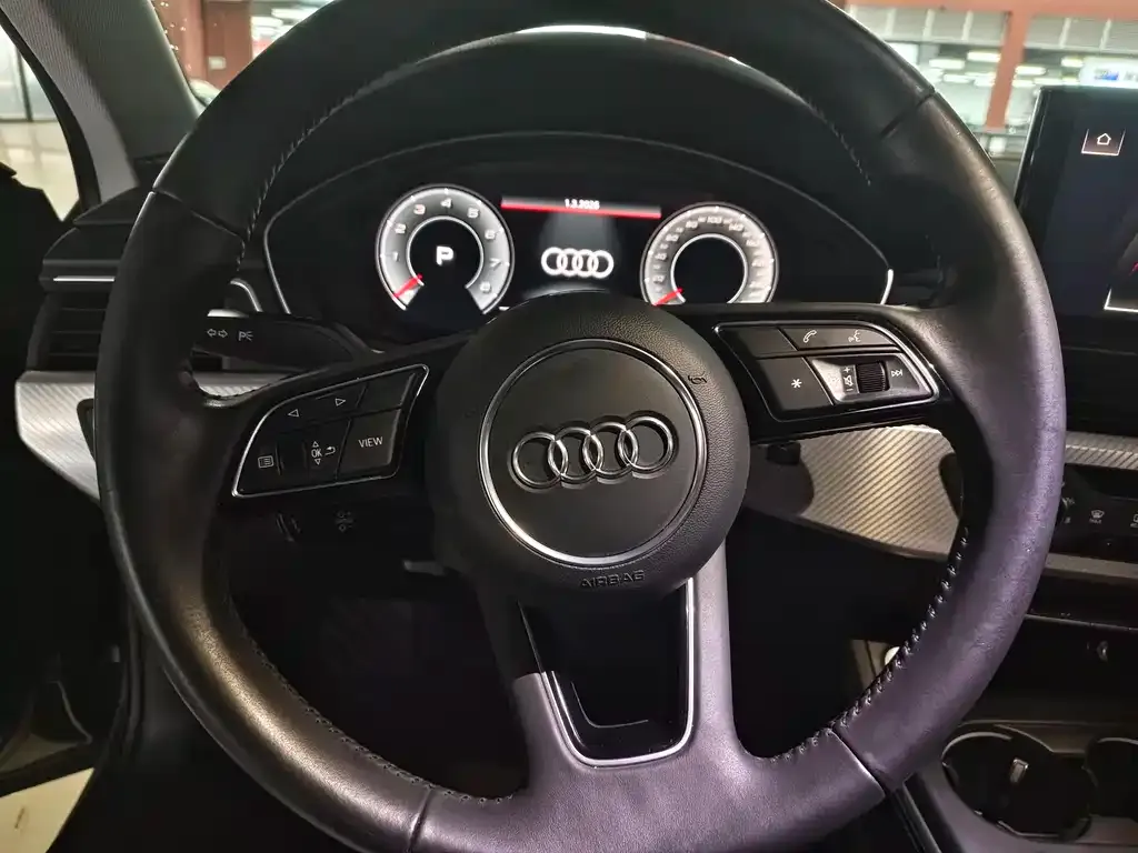 Audi A4L 2021 из CN, фото 6