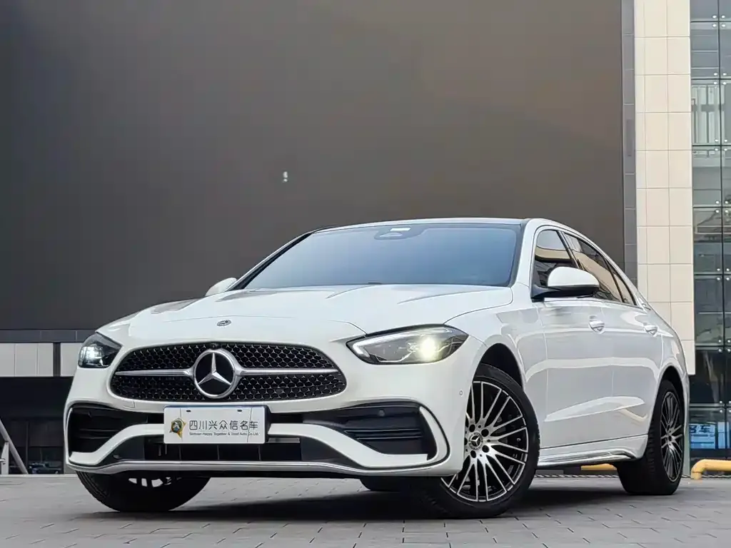 Mercedes-Benz C-Class — фото 1