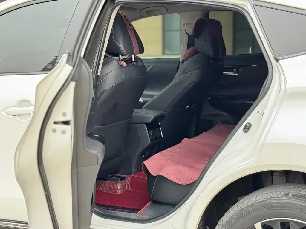 Toyota Venza 2023 из CN, фото 7