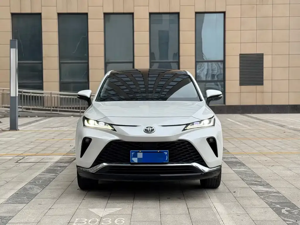 Toyota Venza 2023 из CN, фото 2