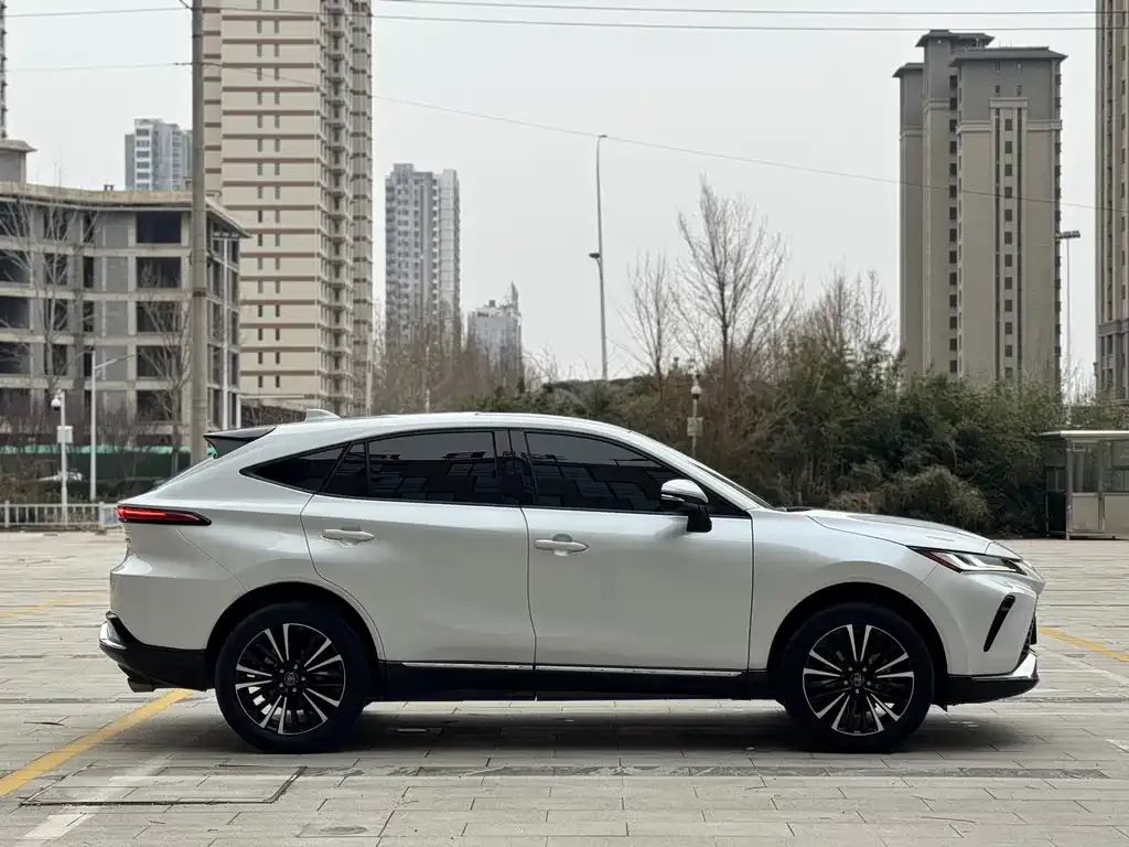 Toyota Venza 2023 из CN, фото 10