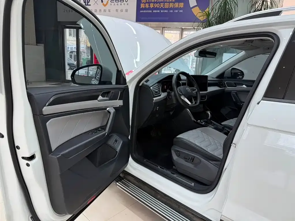Volkswagen Tayron 2023 из CN, фото 3