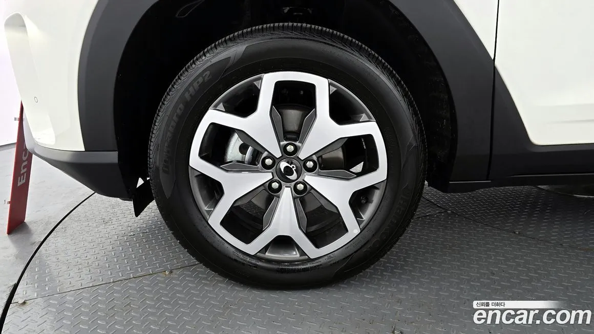 KG Mobility (Ssangyong) Torres — фото 7