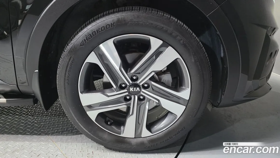 Kia Sorento — фото 6