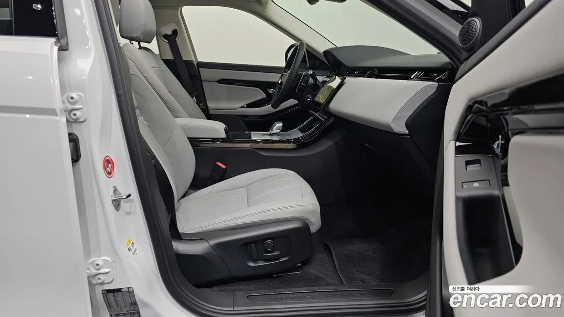 Land Rover Range Rover Evoque 2025 из KR, фото 4