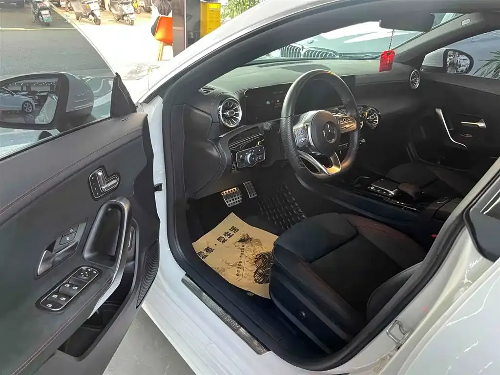 Mercedes-Benz CLA (Import) — фото 2