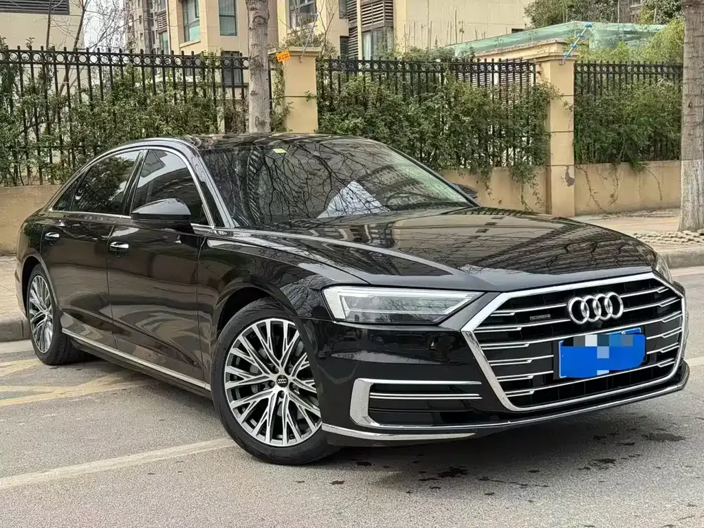 Audi A8 2021 из CN, фото 8