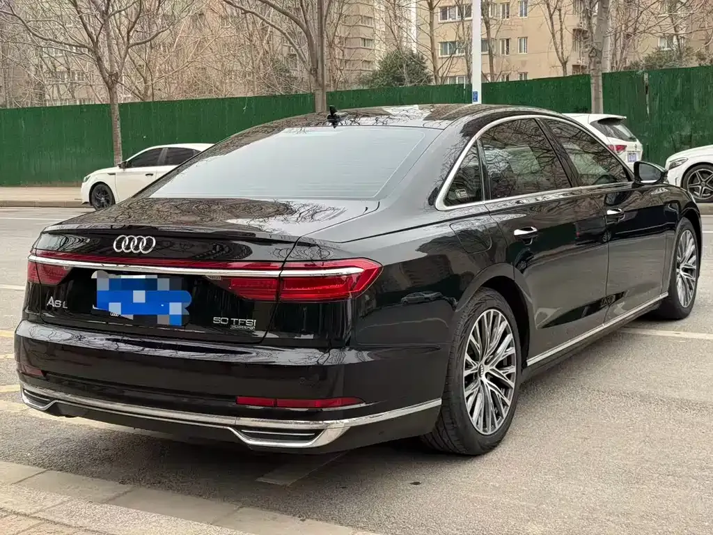 Audi A8 2021 из CN, фото 9
