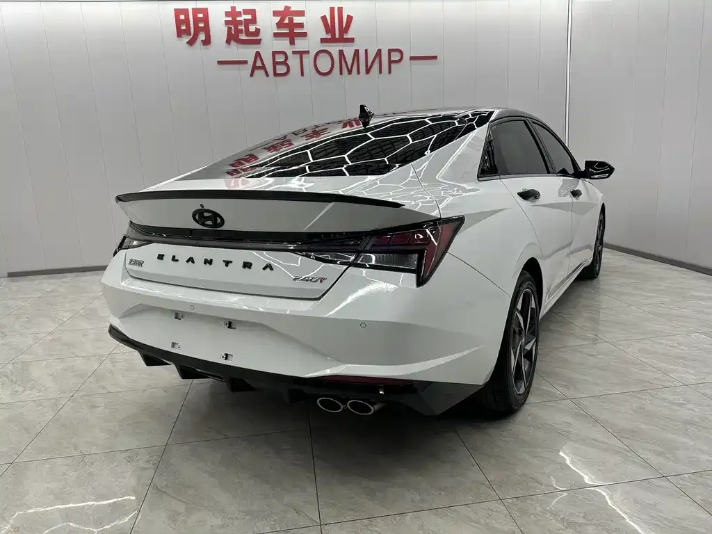 Hyundai Elantra 2023 из CN, фото 4
