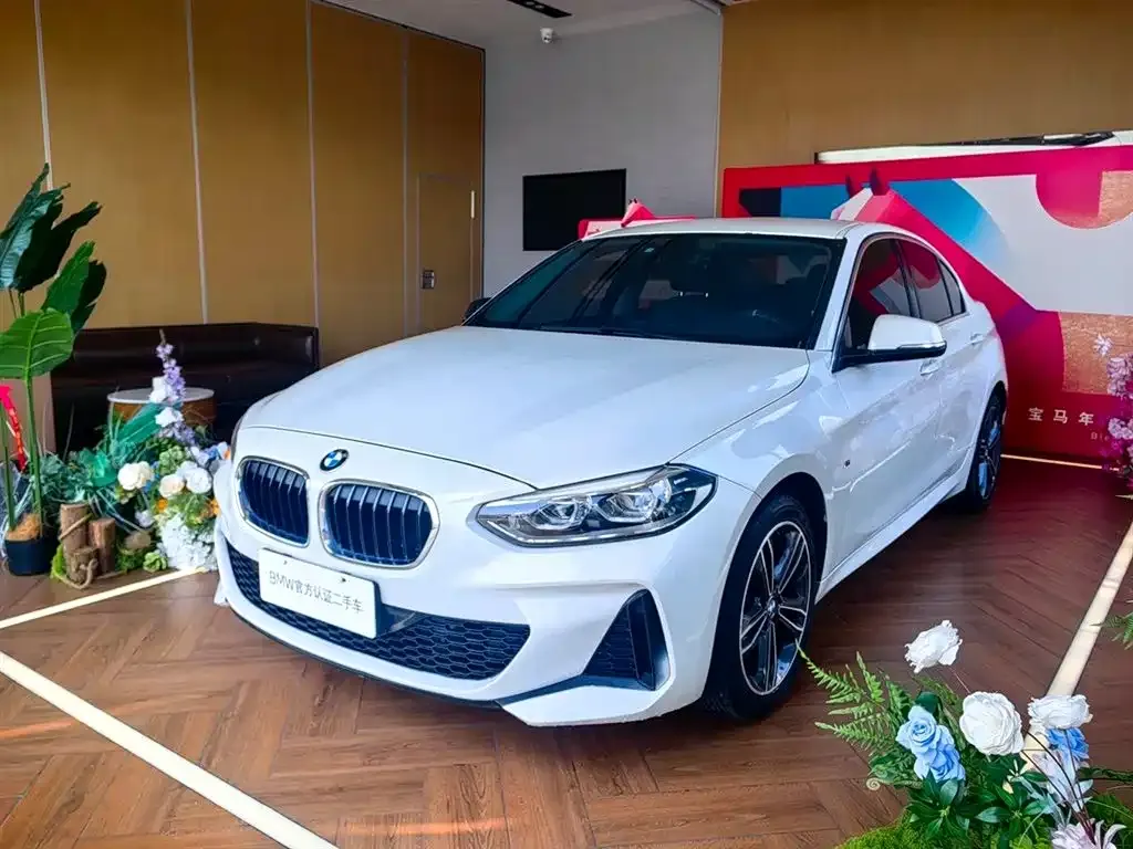BMW 1 Series — фото 1
