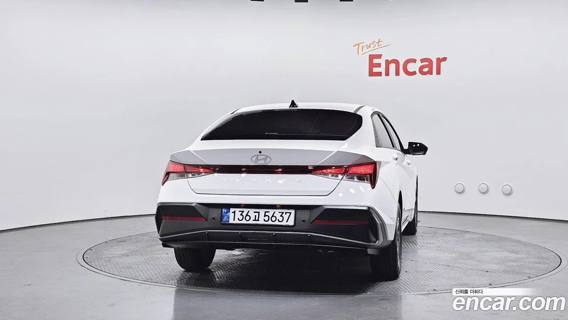 Hyundai AVANTE — фото 4