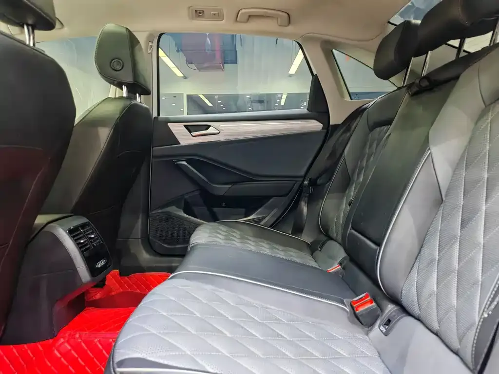 Volkswagen Sagitar 2023 из CN, фото 5